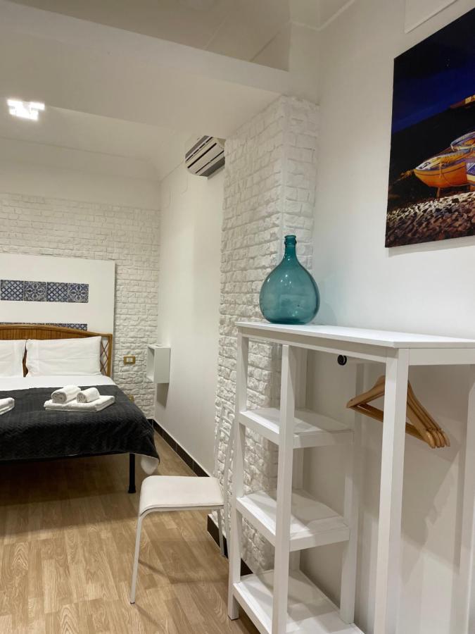 Centro Citta Basement Hotel Палермо Екстериор снимка